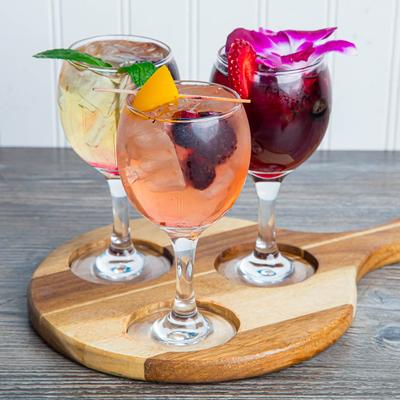 Sangrias, red, white and rose.