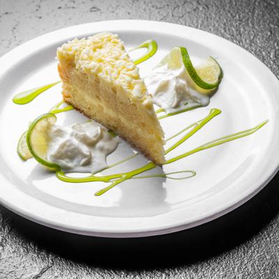 Limoncello cake.