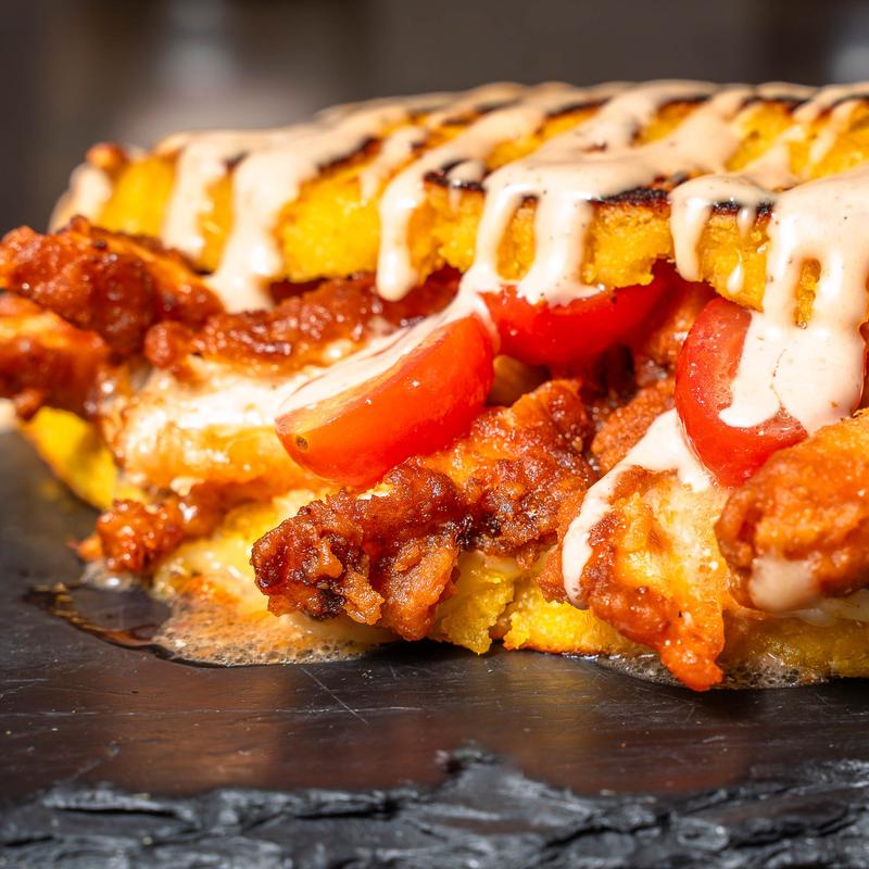 Cachapa Buffalo Chicken photo