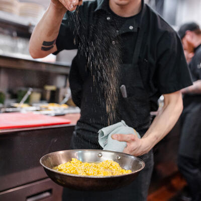 Southpark Seafood cook