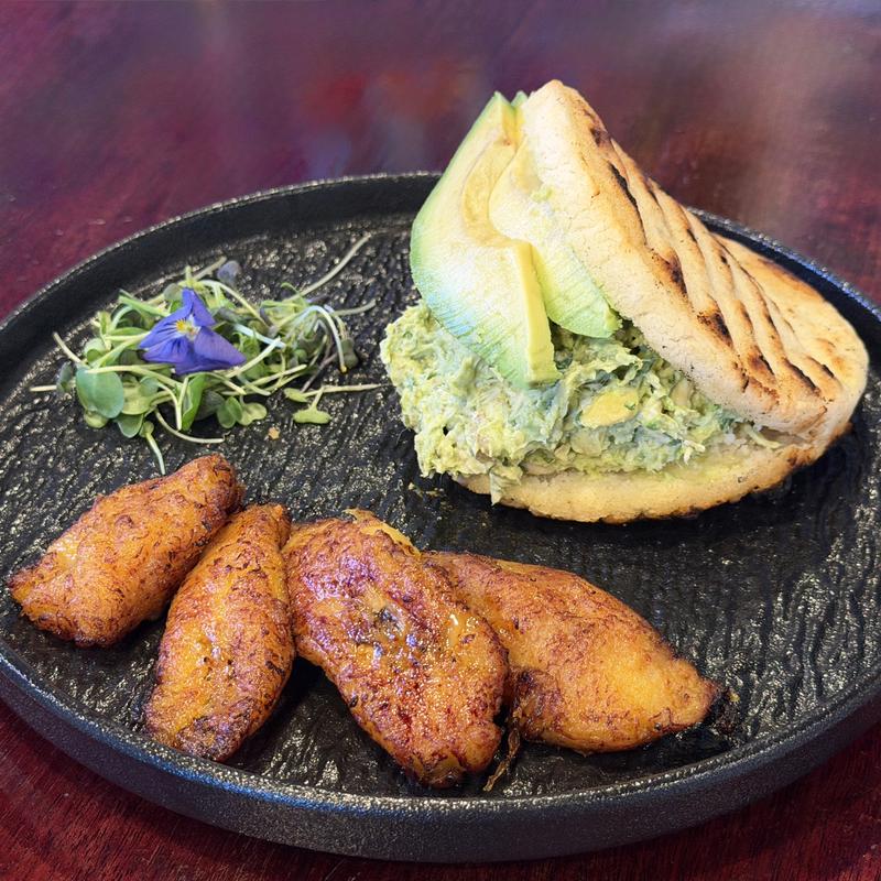 Arepa Reina Pepiada photo