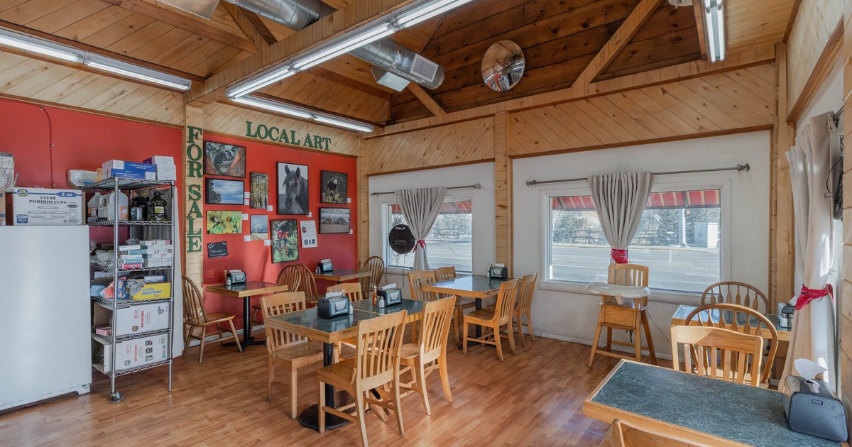 Restaurant dining area