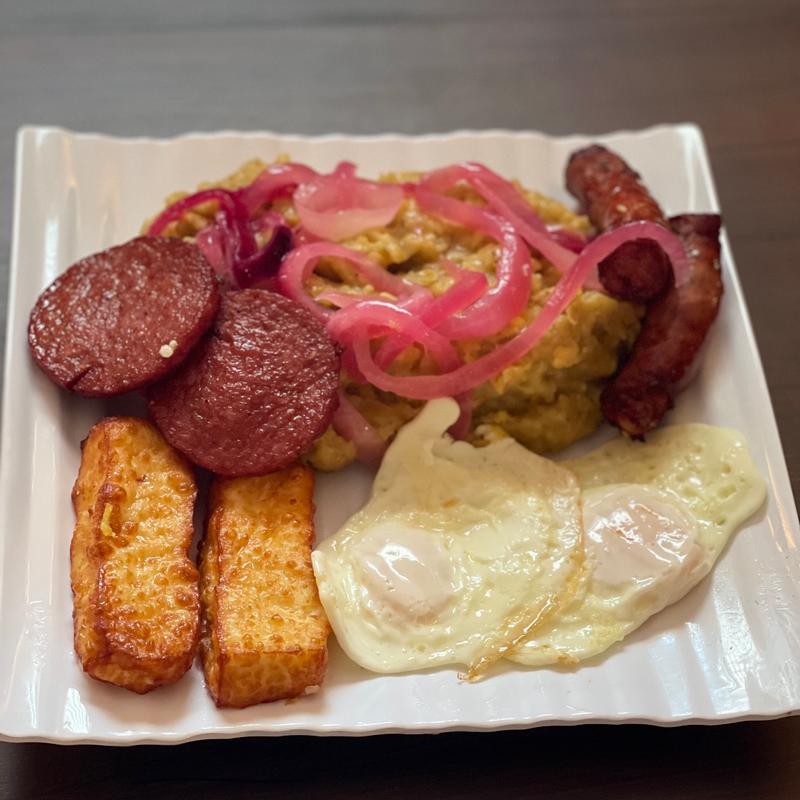 Los Tres Golpes photo