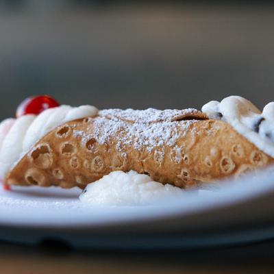 Cannoli, close-up.