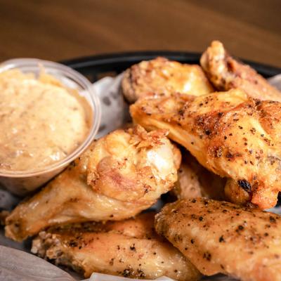 Chicken wings and dip.