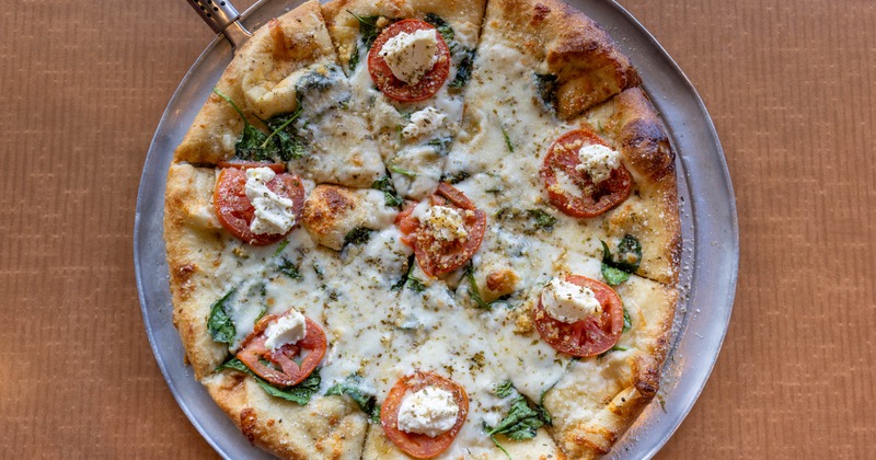 White Margherita pizza