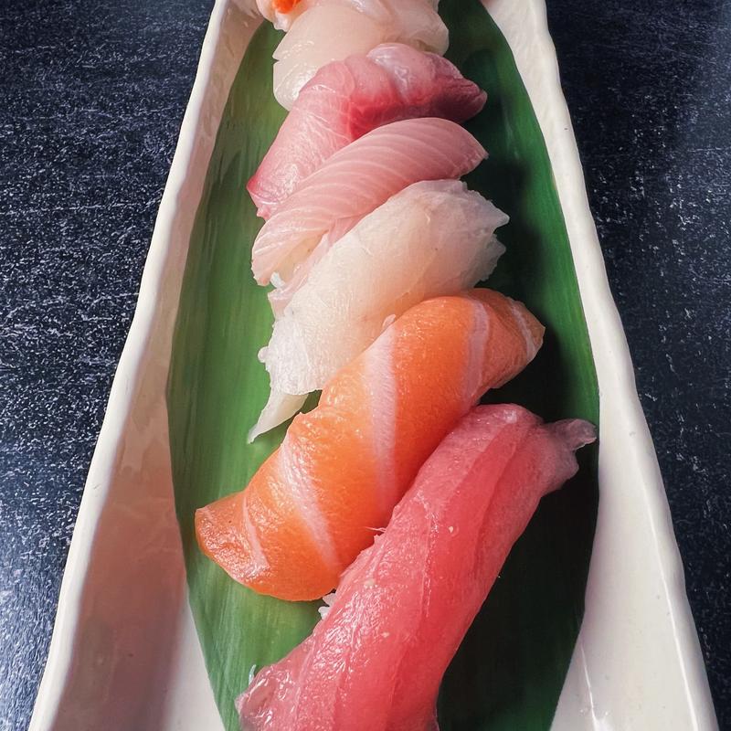 Nigiri 8pc photo