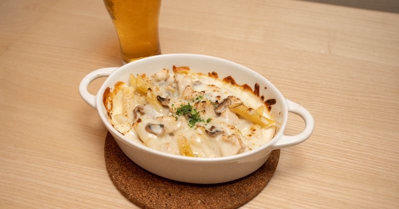 Japanese creamy baked macaroni casserole