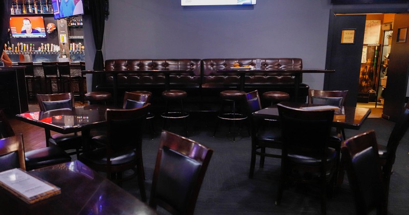 Interior, tables ready for use