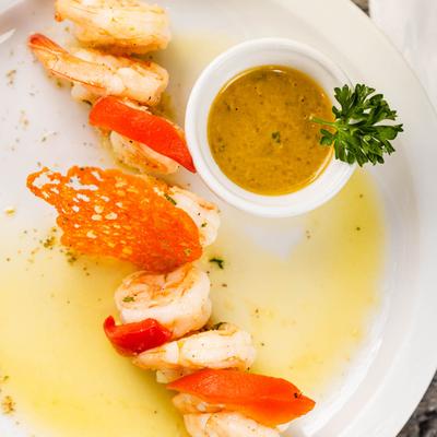 Shrimp Camaron and dip.