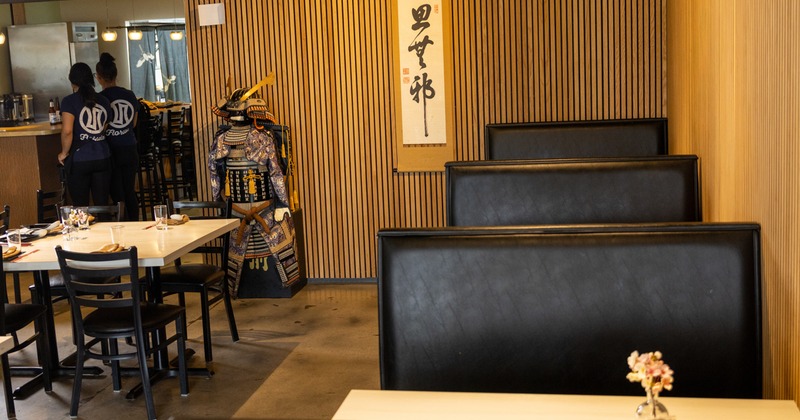 Diner area, booths, table