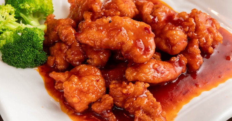 Orange chicken with broccoli