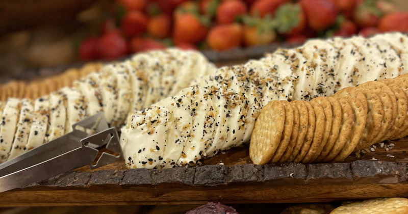 Cream cheese and crackers