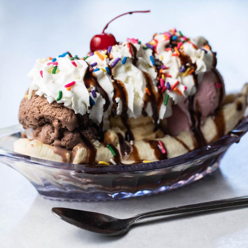 menu item 12 of 33, Hot Fudge Sundae