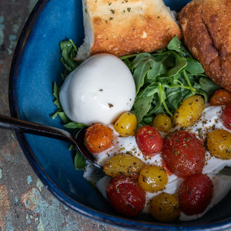 Burrata con Pomodorini photo