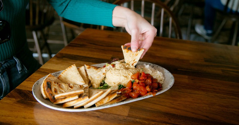 Hummus and pita chips