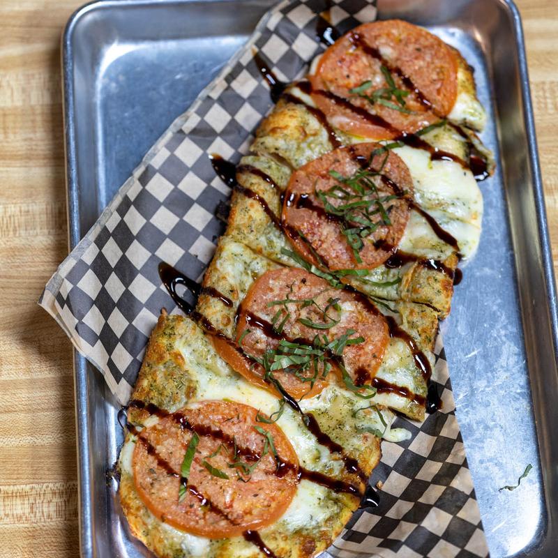 Caprese Flatbread Pizza photo