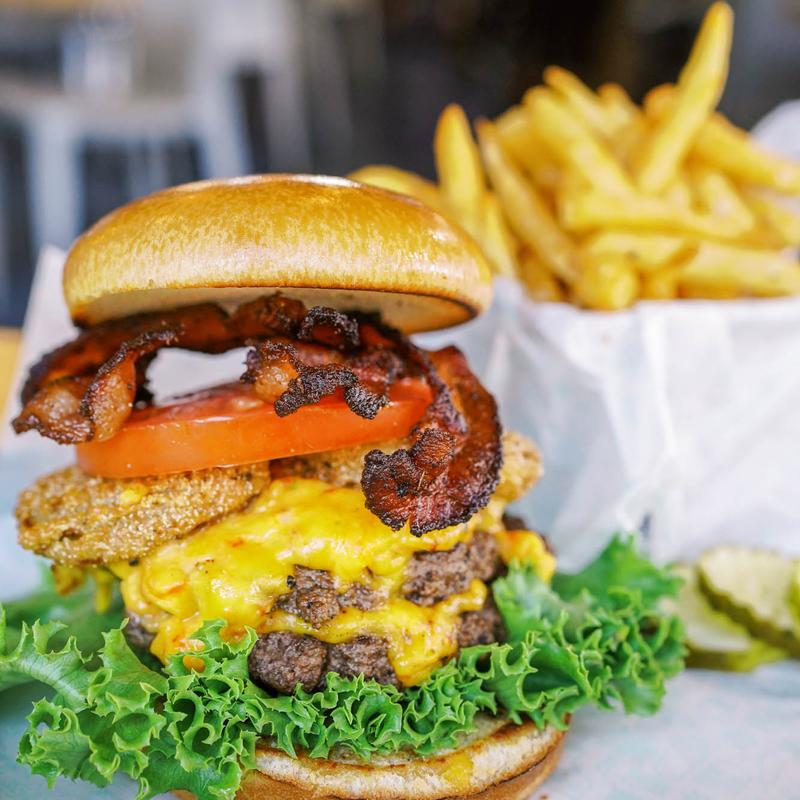 Standard Deluxe photo