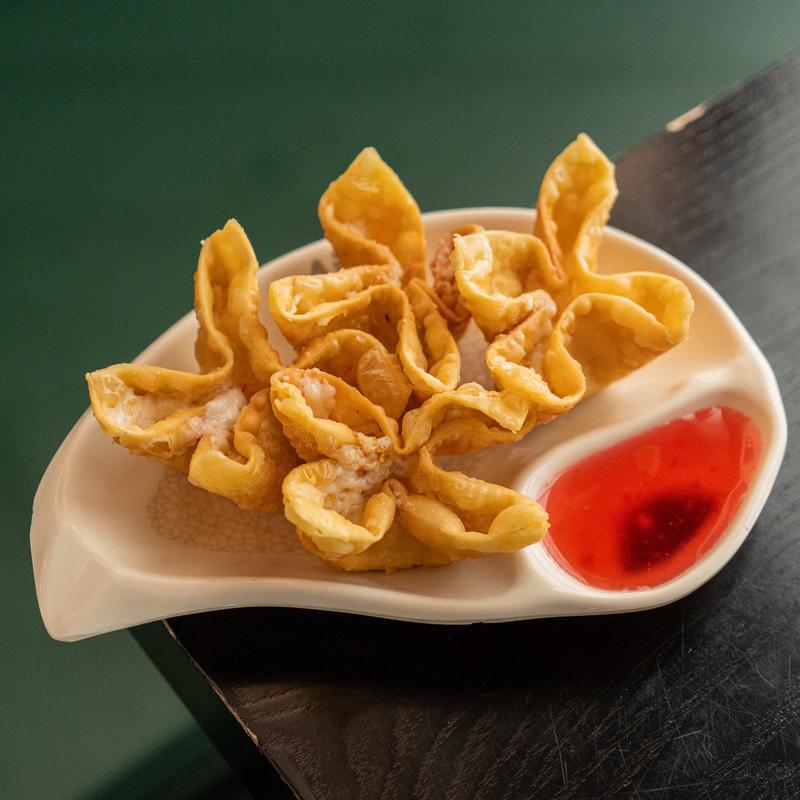 menu item 1 of 5, Crab Rangoon (4pcs)