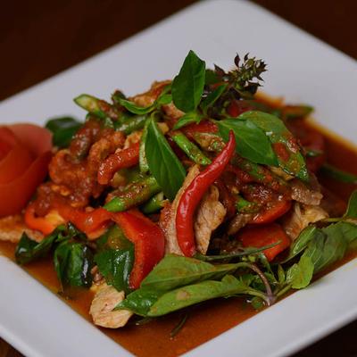 Spicy stir-fried three king (Pork, Beef and Chicken).