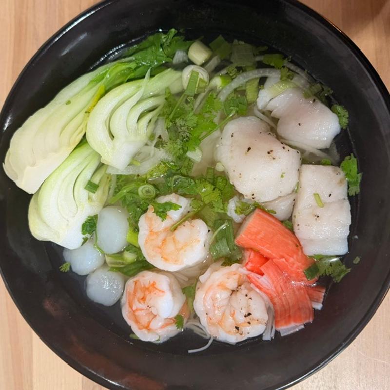 menu item 22 of 22, Seafood noodle soup