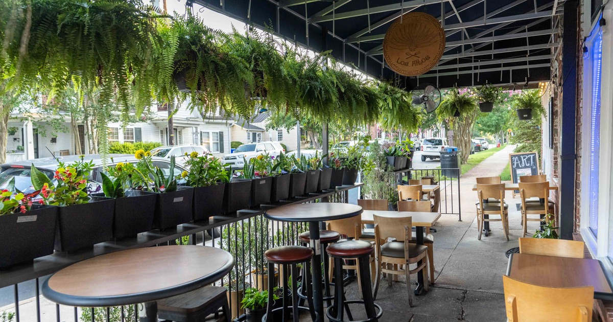 Exterior, tables and chairs