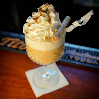 Espresso with cream and wafer roll