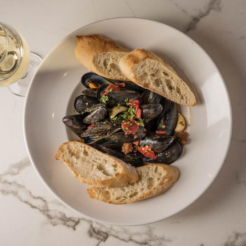 menu item 1 of 4, P.E.I. Mussels