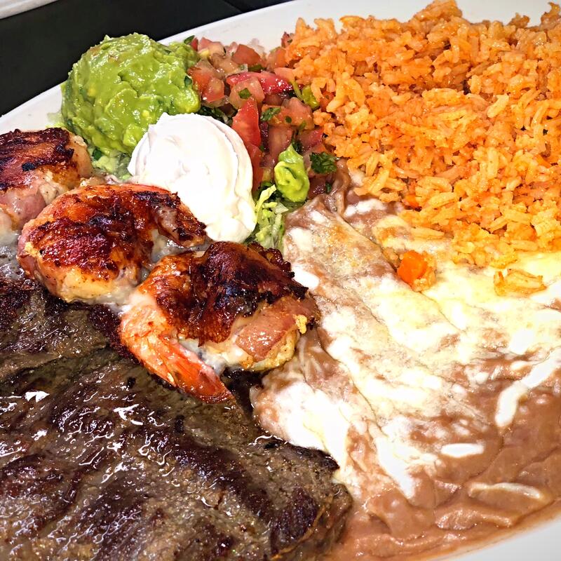 Carne Asada Y Camarones photo