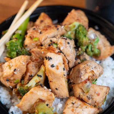 Sesame chicken meal.