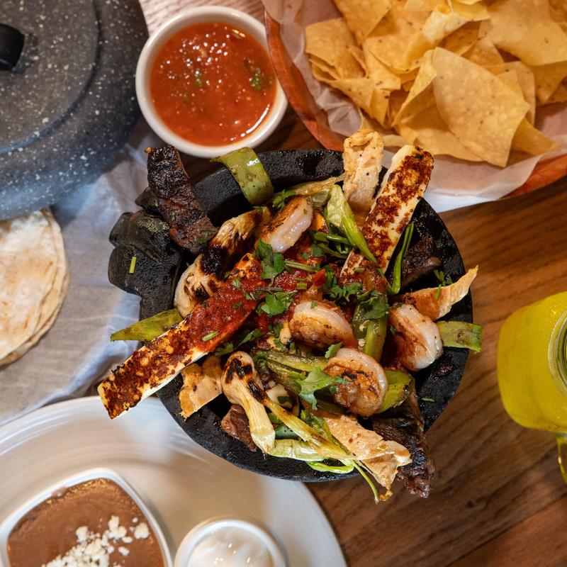 menu item 6 of 16, Molcajete