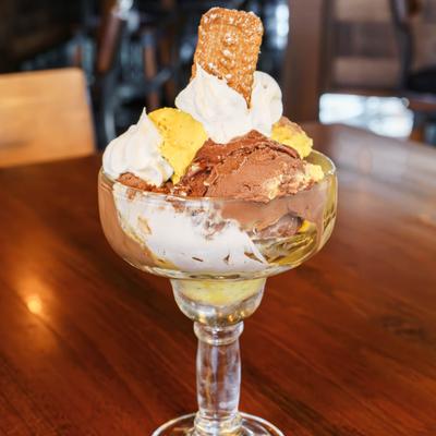 Pistachio and chocolate gelato.