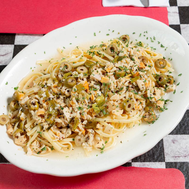 menu item 7 of 9, Linguini with White Clam Sauce
