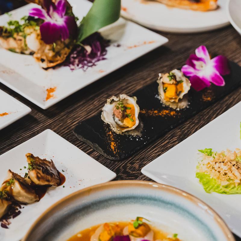 *Chef  Tasting 9 Courses Premium photo