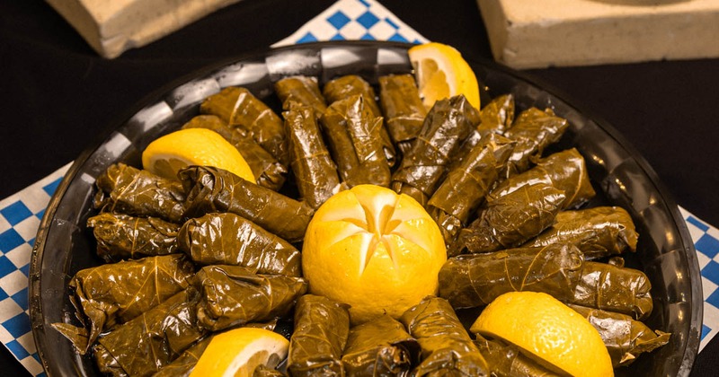 Tomatoes, lettuce, red onion, and sauce