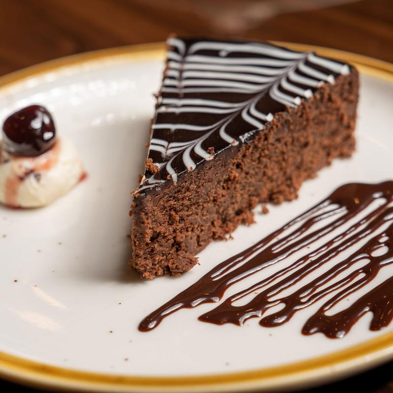 Gluten Free Flourless Chocolate Cake photo