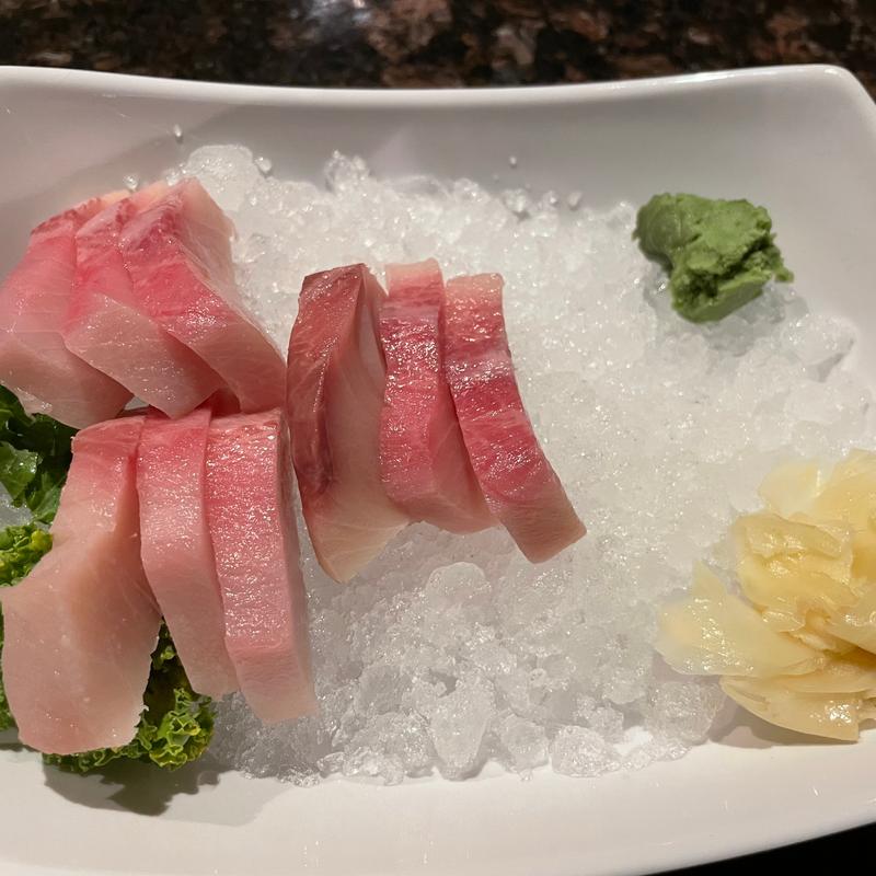Yellowtail Sashimi photo