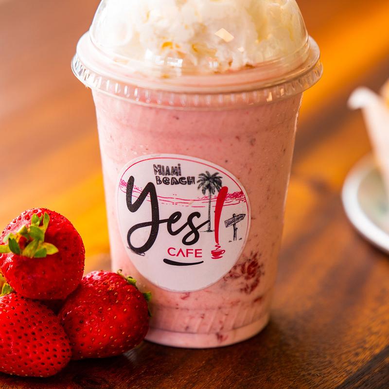 White Chocolate Strawberry Shake photo