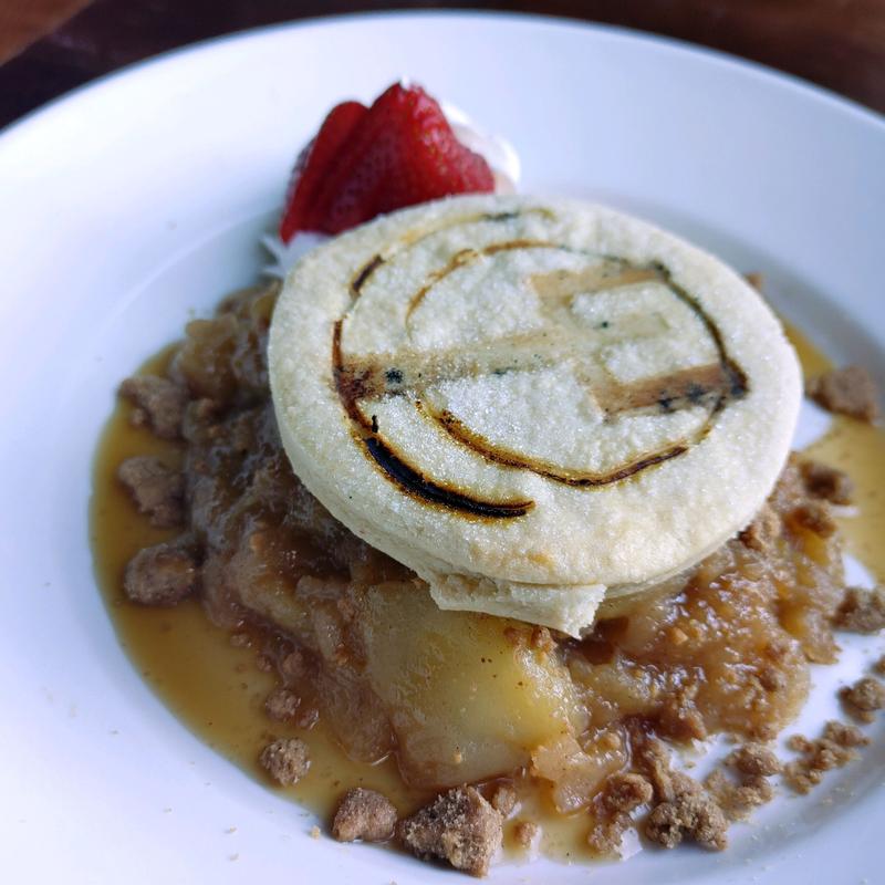 Warm Apple Crumble photo