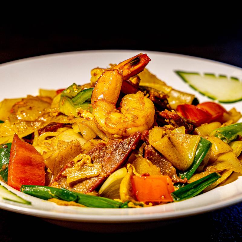 menu item 25 of 30, Siam Elephant Noodle