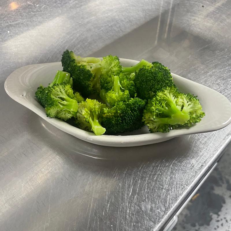Steamed Broccoli (GF) (V) photo