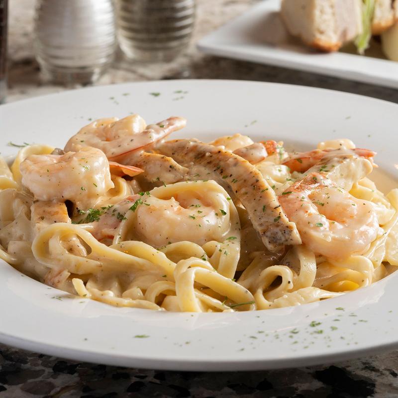 Fettuccine Alfredo photo