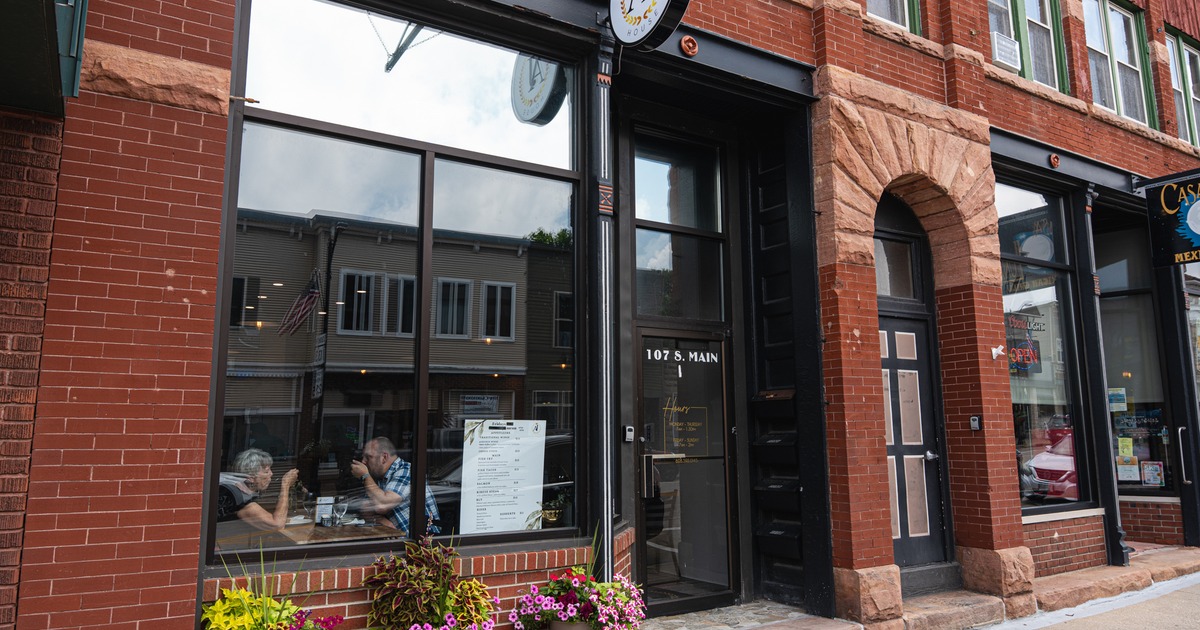 Exterior, sidewalk view to restaurant, entrance
