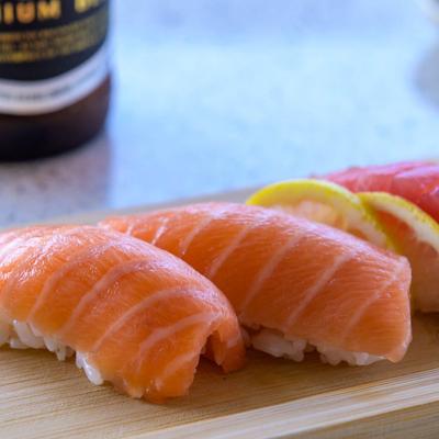 Salmon nigiri.