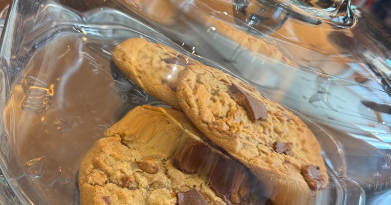 Chocolate chip cookies