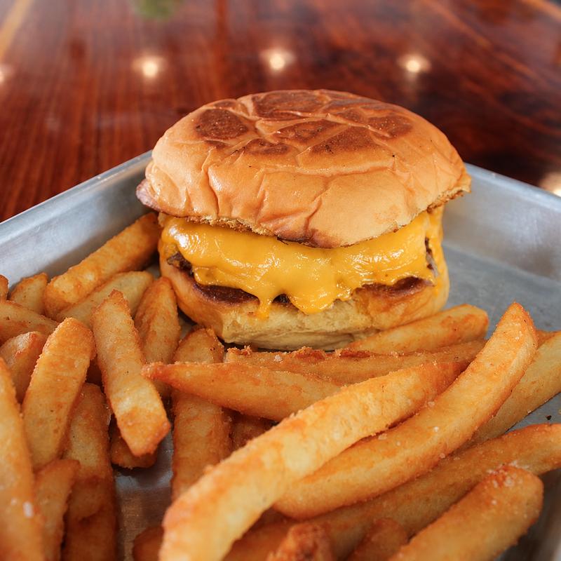 Cheeseburger photo