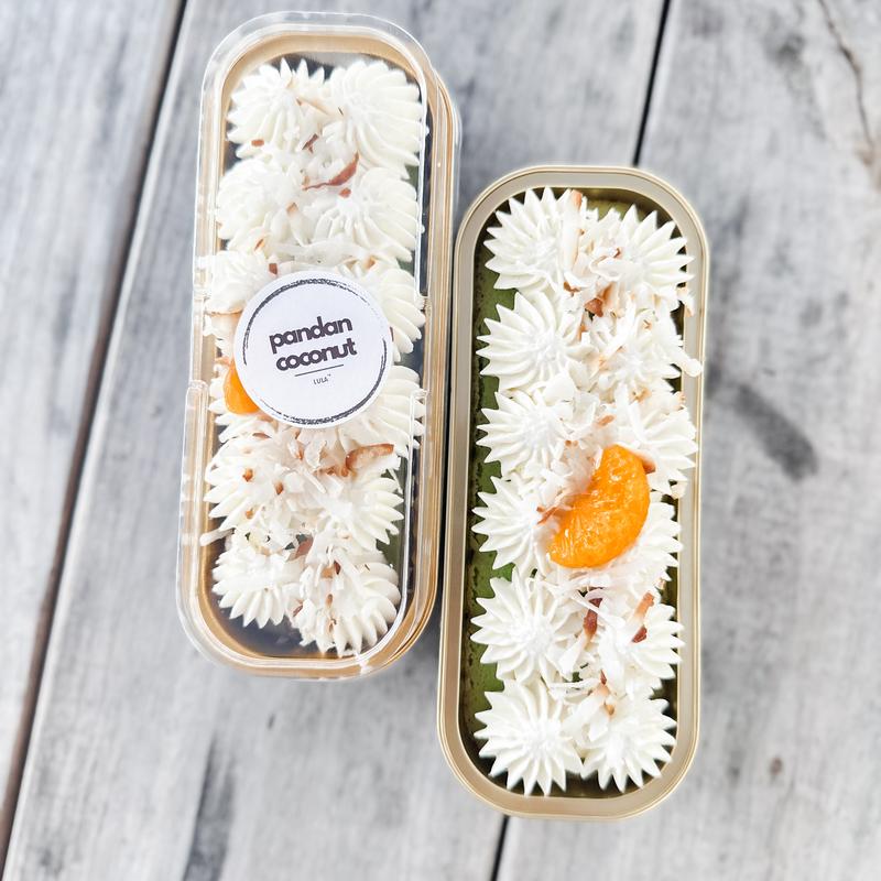 Pandan Cococut Cake photo