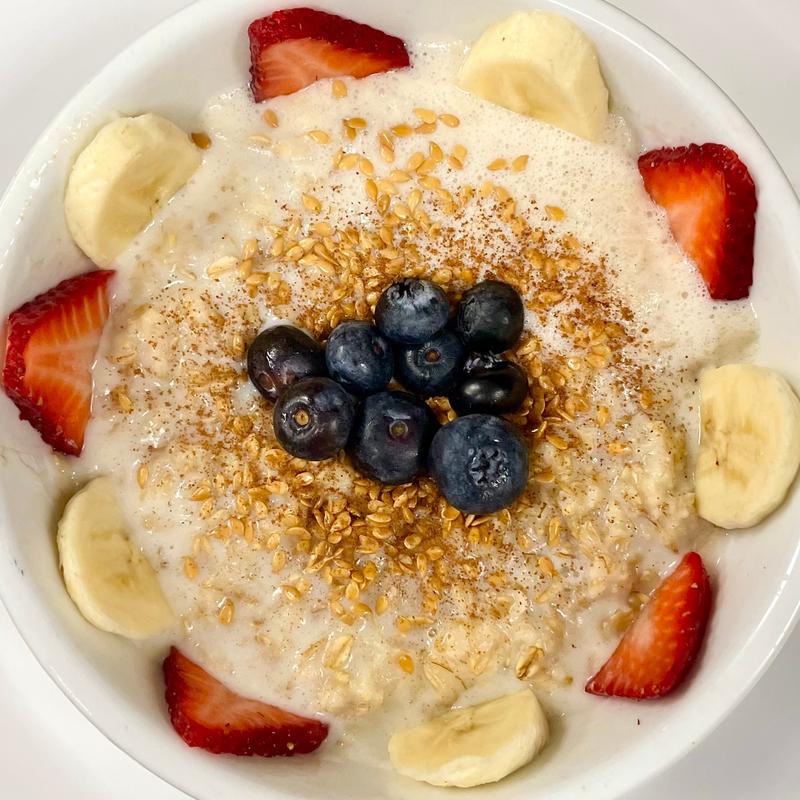 Spiced Flax Berry Banana Oatmeal photo