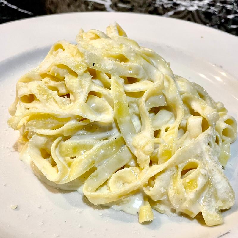 Fettuccine Alfredo photo