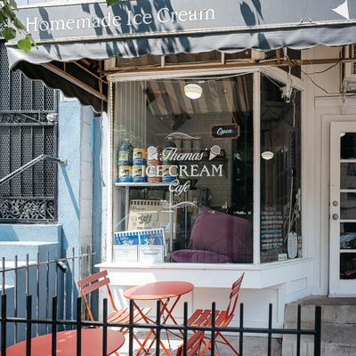 Thomas Ice Cream Cafe outside.